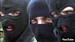 Аслияб къагIидаялда гIолилал Дагъистаналда рикъулел руго комуфляж ретIарал ва маскаби хурал гIадамаз