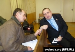 Ігар Пасноў (справа) і праваабаронца Пётар Іваноў