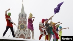 Pussy Riot під час виступу у Москві на Красній площі, 20 січня 2012 року