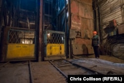 Клеть для спуска шахтеров в забой. Селидово, 29 июня 2016 года