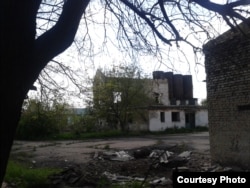 Фото автора. Розкрадений на металобрухт хлібокомбінат Торезу