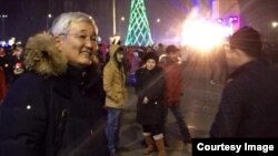 Бишкек шаарынын мэри Кубанычбек Кулматов Ала-Тоо аянтында. 31-декабрь 2014-ж. фото: Нурай Марс