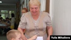 Молдовадагы шайлоонун "муундар кагылышы"