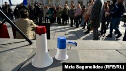 В исследовании Transparency International Georgia говорится, что закрытость большинства госпредприятий может указывать и на их зависимость от политического влияния