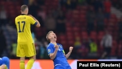 Олександр Зинченко Ураина-Швеция оюнунда өз мамлекетинин тарыхындагы плей-оффтун биринчи голун киргизди. Шотландия, 29-июнь, 2021-жыл