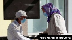 З півночі 14 вересня на 14 днів до «червоної» зони потрапляють 37 міст і районів. Київ потрапив у «помаранчеву» зону