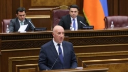 Ծառայության ժամկետը կես տարով կրճատելու նախաձեռնությանը զուգահեռ, փոխնախարարը հայտարարում է՝ զորքի թվաքանակը չի հերիքում