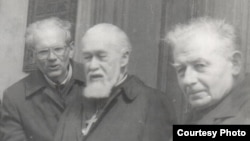 о.Павло Мадяр, кардинал Мирослав Любачівський, єпископ Іван Маргітич, 19 квітня 1991 року