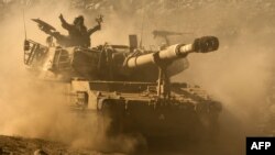 Учения израильской армии на Голанских высотах, Израиль, 19 сентября 2012 года.