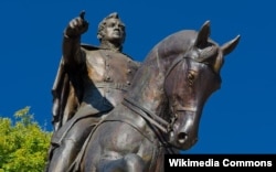 Памятник Ермолову в Пятигорске. Имперские генералы в моде в России и сегодня