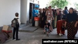 Очередь за сахаром, Ашхабад, май, 2019