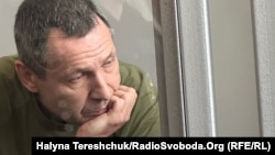 Підозрюваний у вбивстві Андрія Парубія 52-річний львів'янин Михайло Сцельніков у залі суду, Львів, 2 вересня 2025 року