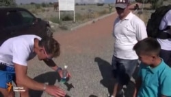 Бекжан жөө күлүк Карнасиске жолукту