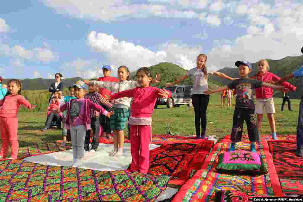 Былтыр өлкө боюнча жалпысынан 35 жайлоо бала бакча иштеп, 800дөн ашуун балага билим берилген.&nbsp;
