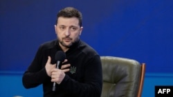 Говорячи про припинення вогню, Зеленський підкреслив необхідність надання реальних гарантій безпеки та верифікації процесу