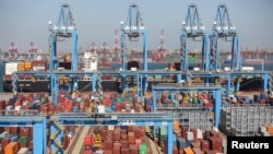 Кытайдын Циндао порту. 1-октябрь, 2018-жыл. 