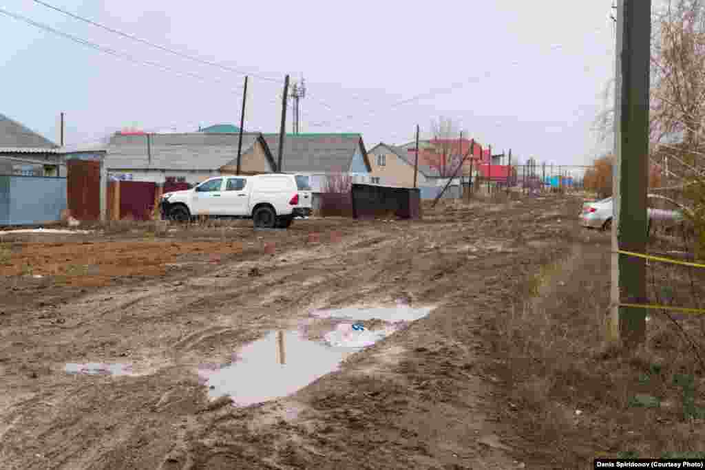 Чаще всего плохие дороги встречаются в районах с частными домами. Даже если это большие коттеджные поселки.