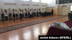 Бишкектеги №84 мектептеги "Акыркы коңгуроо" салтанаты.