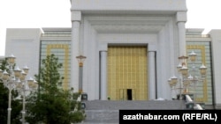 Aşgabadyň sergi merkezi 