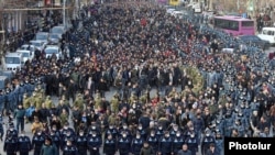 Վարչապետ Փաշինյանի աջակիցների երթը Երևանում