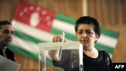 Об ажиотаже вокруг грядущих парламентских выборов в Абхазии говорят на каждом углу