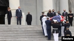 Труна з тілом Рут Бейдер Гінзбург прибула до Капітолію