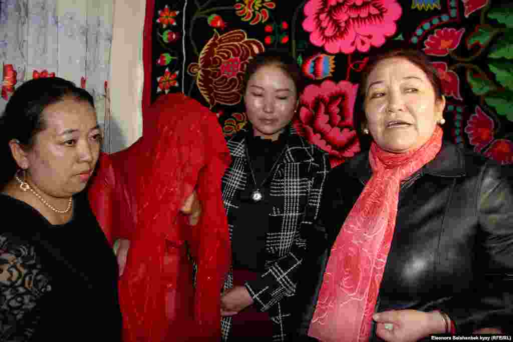 &quot;кыз жыргаар жерине ыйлап барат...&quot;