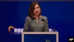 Майя Санду.