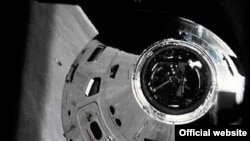 NASA объясняет, каким образом вершина антенны появилась на снимке в виде НЛО