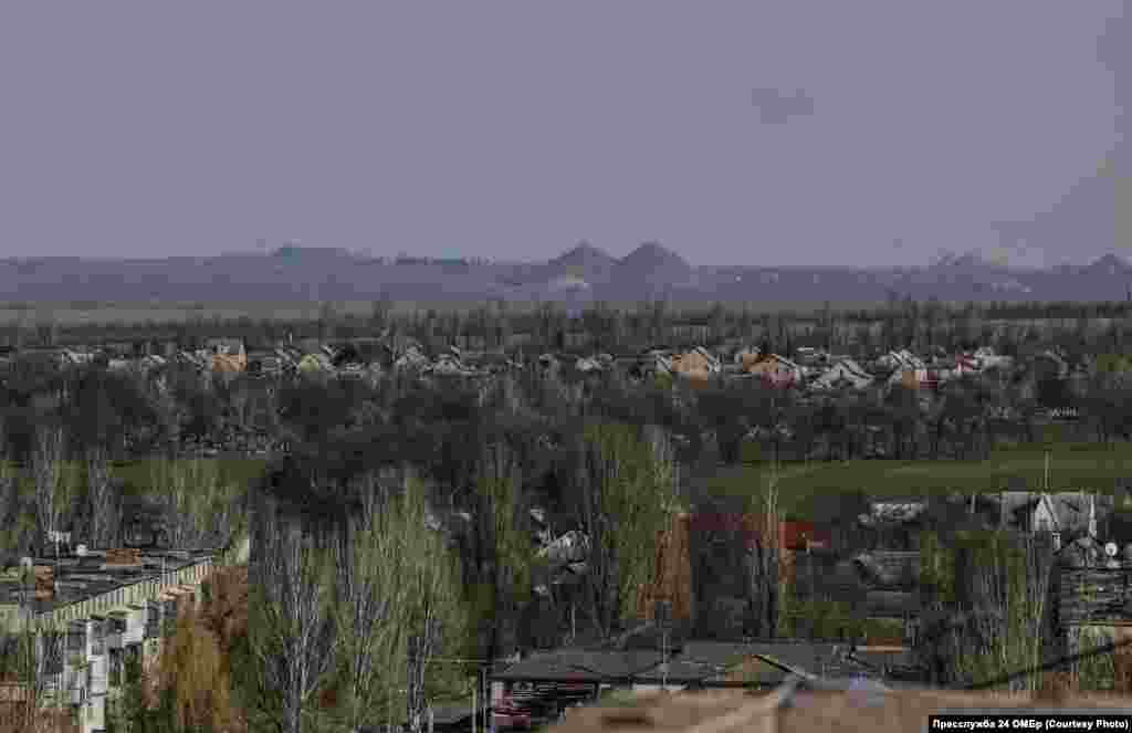 Приватний сектор Костянтинівки, на горизонті – Торецьк, ще один із напрямків наступу російської армії на місто