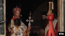 Патриарх Даниил по време на литургия за Възкресение Христово.