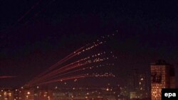 Сколько человек в Сербии погибло в ходе натовских бомбардировок, официально не сообщалось. Считается, что число погибших примерно 3 тысячи, две трети из них - мирные граждане