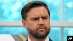 Жей Ди Вэнс