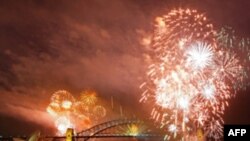 Как бы россияне ни экономили, ничто не заставит их отказаться от традиции устраивать фейерверки в новогоднюю ночь