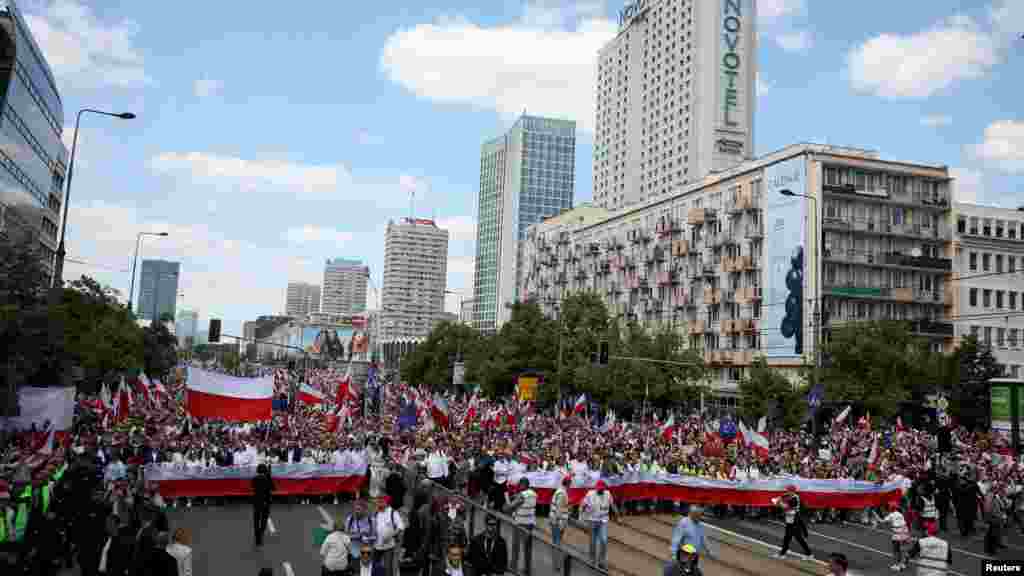 Патрыятычны марш «Грамадзянскай плятформы» ў падтрымку Рафала Тшаскоўскага