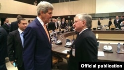 Բելգիա - Հայաստանի արտգործնախարարի և ԱՄՆ-ի պետքարտուղարի զրույցը Բրյուսելում, 25-ը հունիսի, 2014թ․