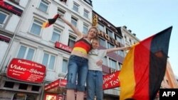 Футбольное безумие, охватившее весь мир, не коснулось Америки.