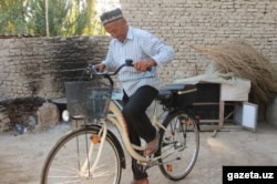 75-летний пенсионер из Чартакского района Наманганской области Узбекистана Хусан Хаджибаев.