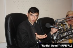 Эраҷ Амонов, рӯзноманигор