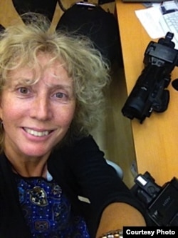 Кинодокументалист Екатерина Аккуратова в монтажной