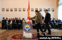 30-njy oktýabrda Gyrgyzystanda prezidentlik saýlawlary geçirildi.