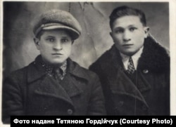 Брати Павлюки: Семен (ліворуч) і Григір (праворуч)