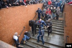 Зіткнення проросійських і проукраїнських активістів у Харкові, 13 квітня 2014 року