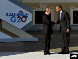 Президент России Владимир Путин приветствует президента США Барака Обаму. Санкт-Петербург, 5 сентября 2013 года.