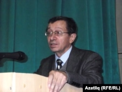 Наил Таиров