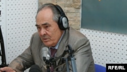 Миңтимер Шәймиев Азатлыкның Казан бюросында, 2007 ел