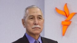 Орозбек Молдалиев.