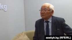 Легендарлуу парламенттин депутаты, тоо кенчи окумуштуу, профессор Шергазы Мамбетов. 2014-жылдын 9-апрели.