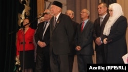 Айдар Хәлим сөйли