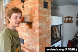 У абноўленай прадзедавай хаце